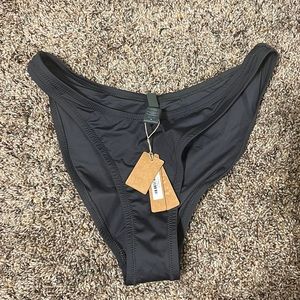 SkimsSwim Dipped Mid Waist Bottoms